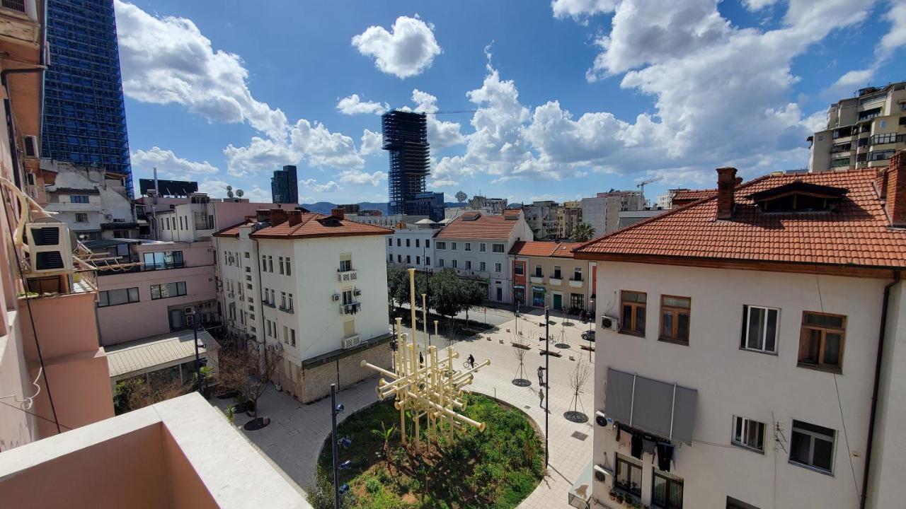 Metropolitan Apartments - City Center Tirana Exteriör bild